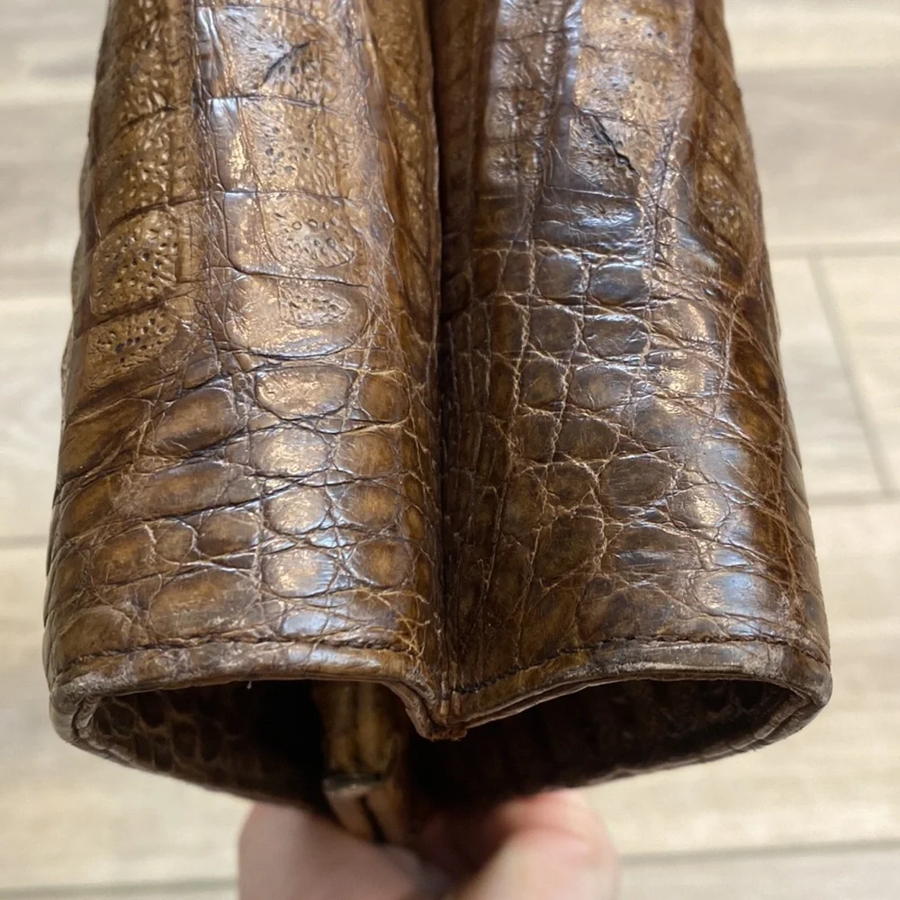 Vintage Genuine Alligator handbag - Picture 8 of 16